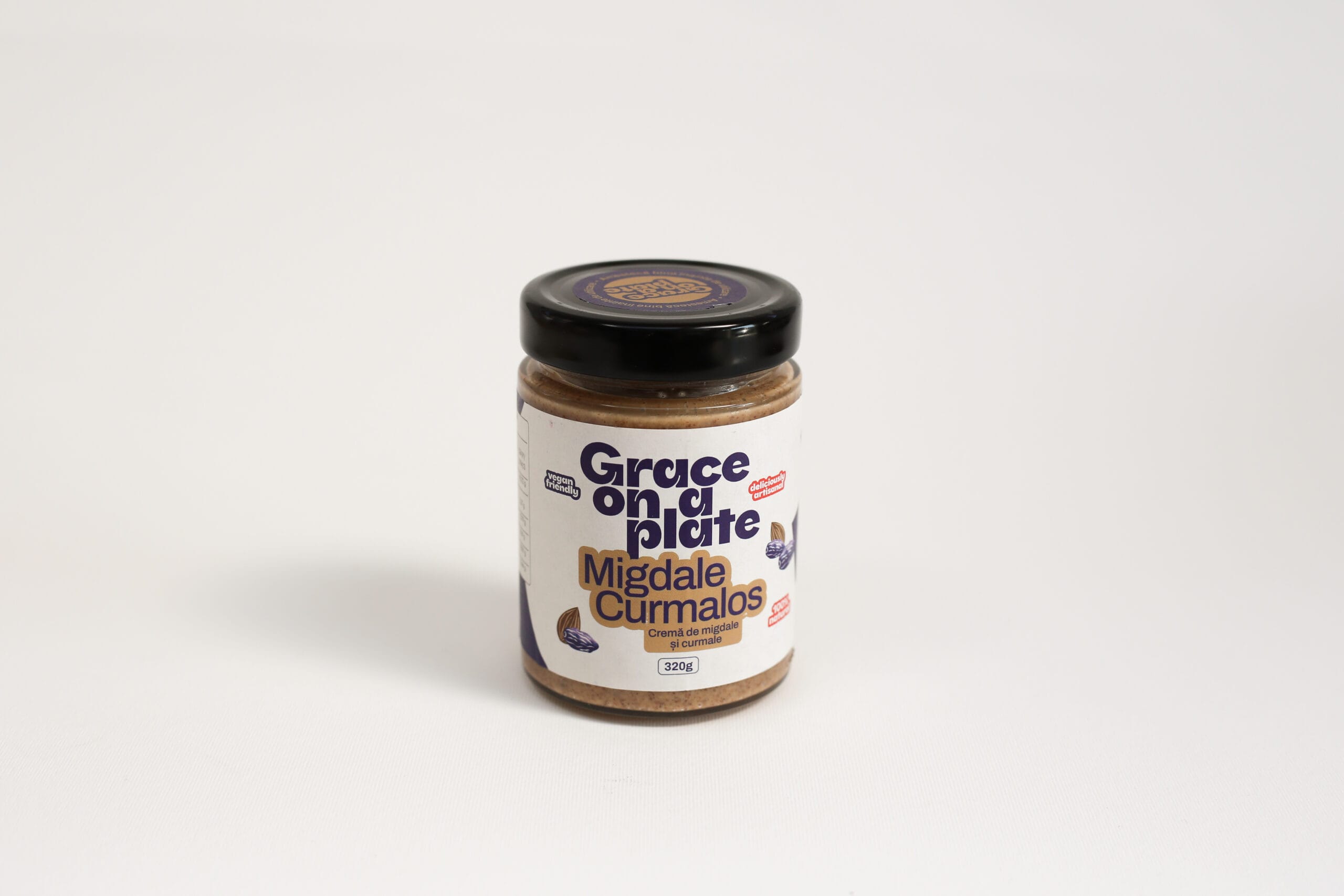 Crema-de-migdale-si-curmale-migdale-curmalos-3